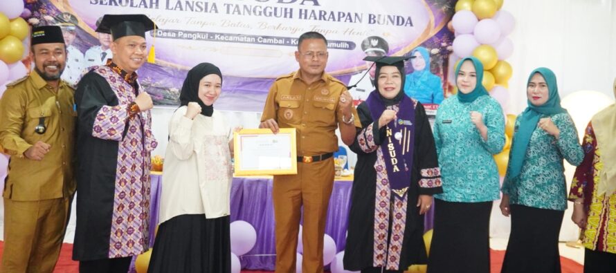 Wali Kota Prabumulih Hadiri Wisuda Sekolah Lansia Tangguh Harapan Bunda, Wujudkan Lansia Sehat , Aktif dan Berdaya