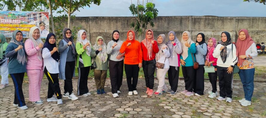 Senam Pagi Bersama Masyarakat Kota Prabumulih di Stadion Talang Jimar