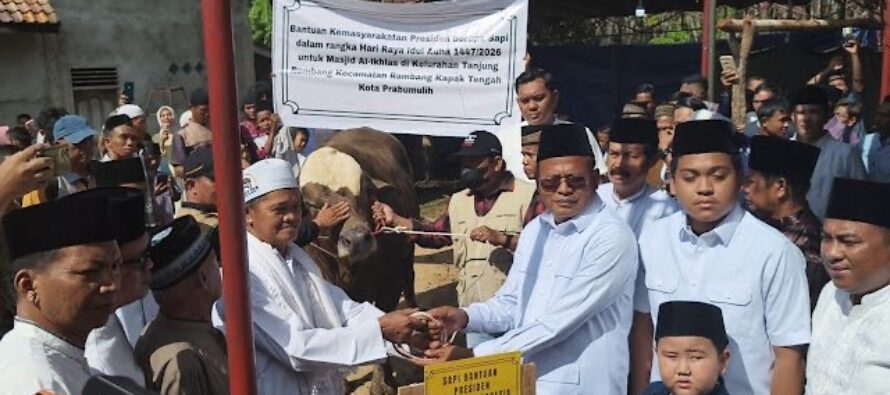 Wali Kota Prabumulih Serahkan Bantuan Hewan Kurban Presiden RI di Masjid Al Ikhlas Tanjung Rambang