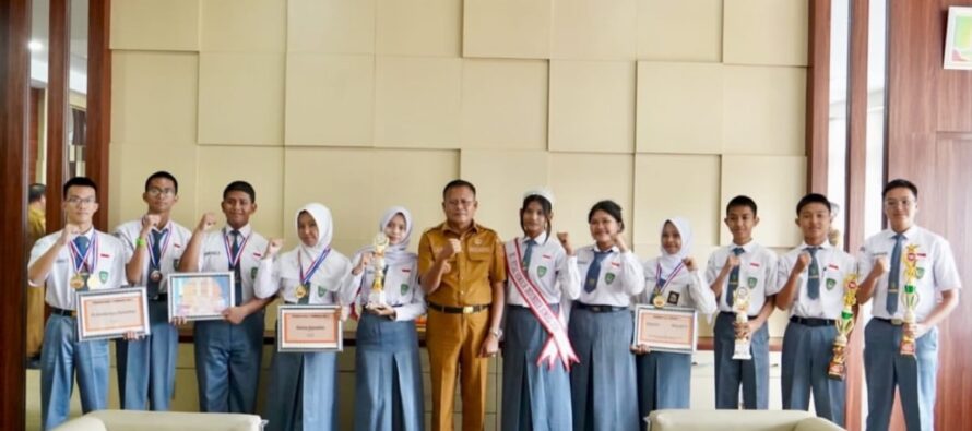Wali Kota Prabumulih Terima Audiensi Siswa Berprestasi SMA Negeri 3 Prabumulih