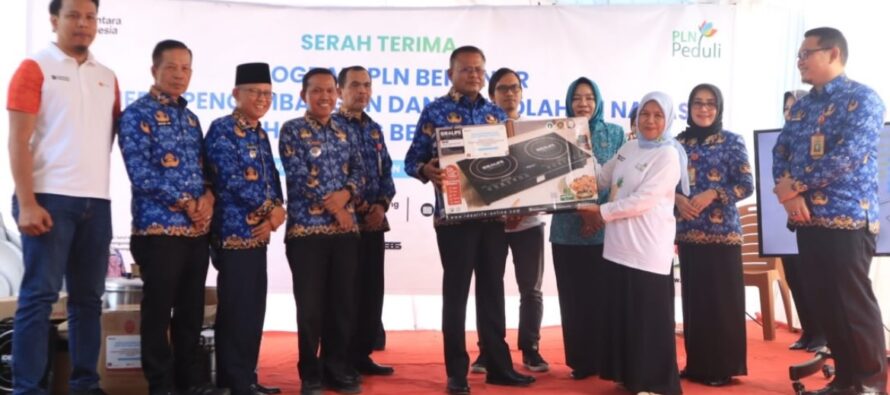 Wali Kota Prabumulih Buka Program PLN Bersinar, Dorong Pengembangan Nanas Pagih Galung