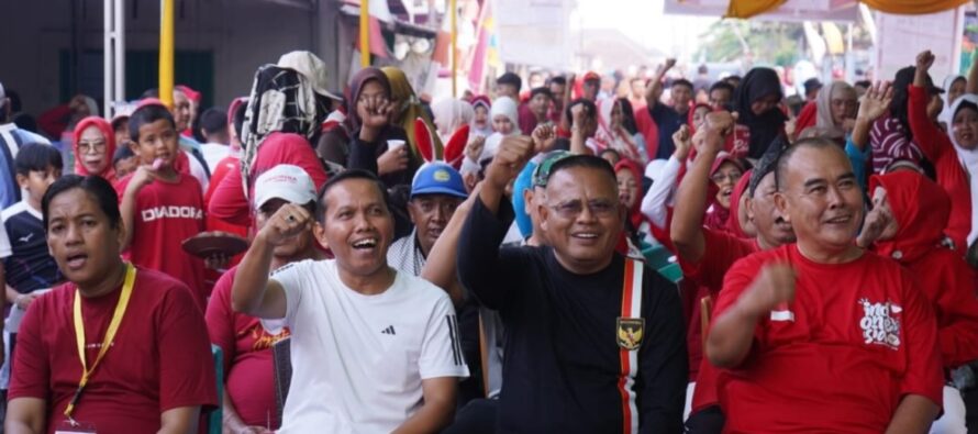 Semarak HUT RI Ke-81, Wali Kota Prabumulih H. Arlan Lepas dan Ikuti Jalan Santai Bersama Warga Muntang Tapus